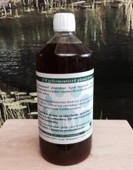 Foto van een fles Plantenextract verkrijgbaar bij DeDuurzameTuin.nl