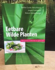 boek om de belangrijkste eetbare wilde planten te herkennen en te gebruiken
