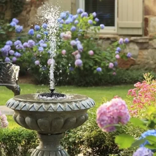 Fonteintje op zonne-energie in je tuin